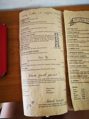 Coffee, tea and juice menu at Rosie's Cafe in Hoi An