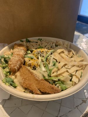 Bomb crispy chk’n salad  at Beatnic - Flatiron in New York City