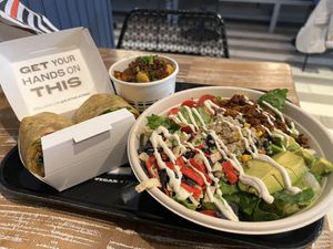 Quinoa salad, Caesar Chick’n Wrap,  Mac n’ Cheeze  at Beatnic - Flatiron in New York City