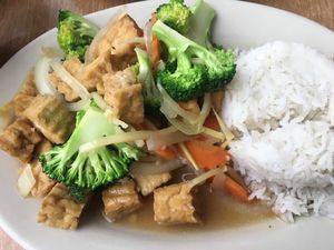Broccoli Stir Fry with Tofu at Thai Thai Cafe  in San Marcos