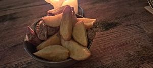 Hand cut chips at Chinaskis in Glasgow