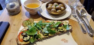 Hummus and roasted veggies tartine with roasted potatoes at Le Pain Quotidien - Shibakouen in Tokyo