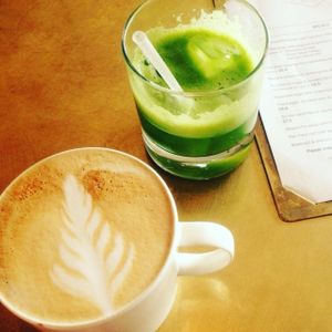 Cafe latte (plant milk always available)
Green smoothie at NOVI in Cambridge
