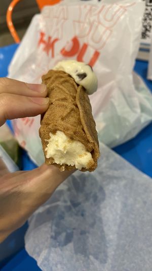 Cannoli  at Jennifer Lee's Gourmet Bakery in Boston