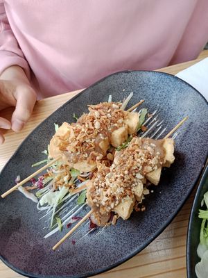 Silken tofu skewers with peanut butter sauce at Chay Umi in Berlin