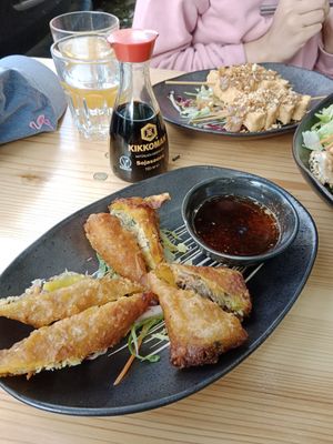 (Something like) spring rolls, really good 👍 at Chay Umi in Berlin