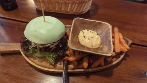 S2.DREAM VEGAN BURGER at Chay Umi in Berlin