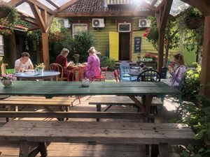 beautiful garden  at Rohelise Maja Pood ja Kohvik in Viljandi