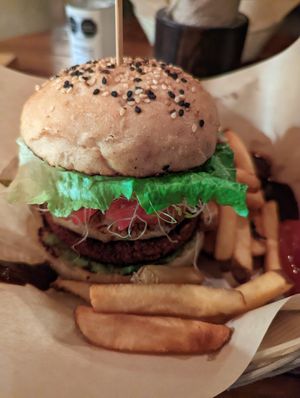 Maya burger at Mango y Chile in Bacalar