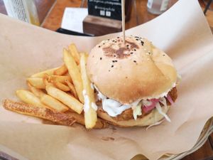 Burger crujitofu at Mango y Chile in Bacalar