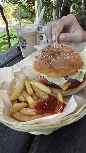 Burger ahumado  at Mango y Chile in Bacalar
