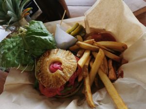 Maya burger at Mango y Chile in Bacalar