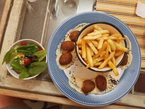 Vegan Israeli falafel with hummus at Wegeneracja in Opole