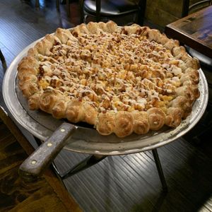 That garlic knot pizza at That Pizza Place in Levittown