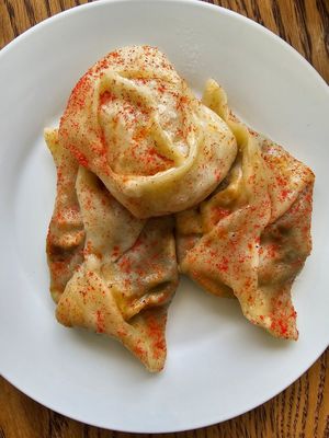 Manty, 2 kinds: tofu&spinach and vegetables at Rada & K in Karagandy