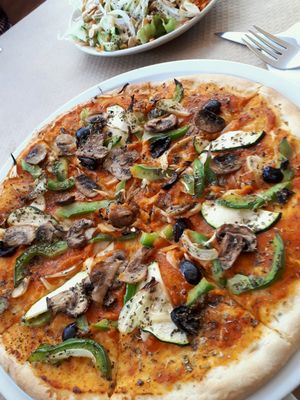 vegan Pizza  at Ateliê 47 in Silves