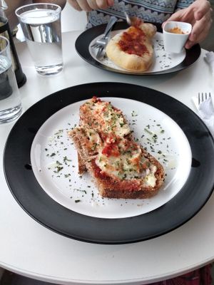 Almond cheese sandwich at De Aca in San Jose