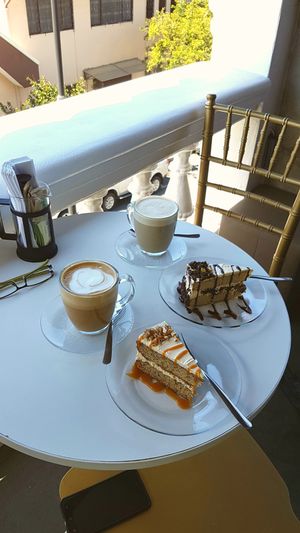 The most delicious cakes and coffee at De Aca in San Jose