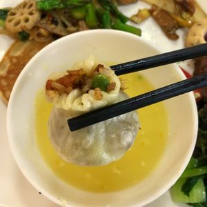 Steamed Dumpling at Sù QīngChún 素清纯 - Shixin S Rd in Hangzhou