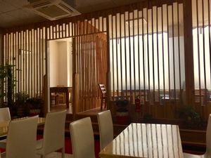 Environment2-2018.4 at Sù QīngChún 素清纯 - Shixin S Rd in Hangzhou