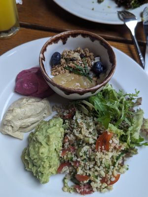 Vegan brunch #Veganuary at Le Pain Quotidien - Marina Mall in Dubai