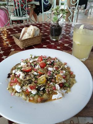 Auberginen Carpaccio mit veganem Käse at Aubergine in Ibiza