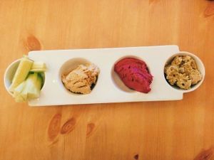 Hummus @ Organic's at Organic's in Sevilla