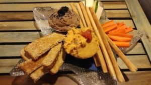 Hummus de aceitunas negras y de tomate seco at Embolic in Cadaques
