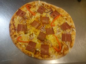 Vegan bacon pizza ? :-)  at Foodhouse in Linkoping