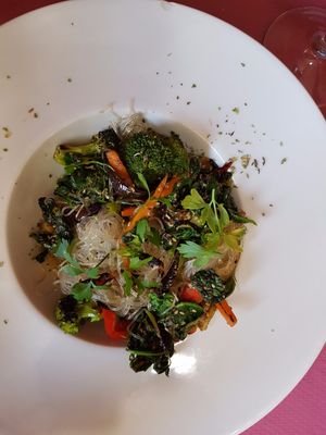 Veggies with rice noodles at Petiscos in Santiago De Compostela