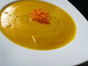 Crema de zanahoria at Petiscos in Santiago De Compostela