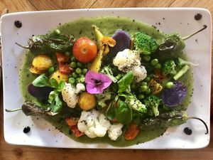 Broad beans with beautiful veggies at Gusto Ristobar in Sevilla