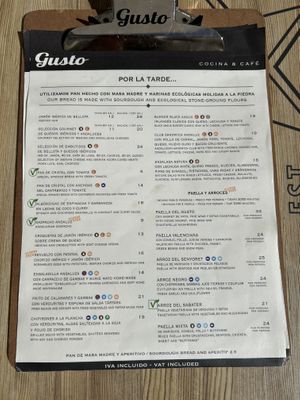 Menu, vegan options labeled  at Gusto Ristobar in Sevilla