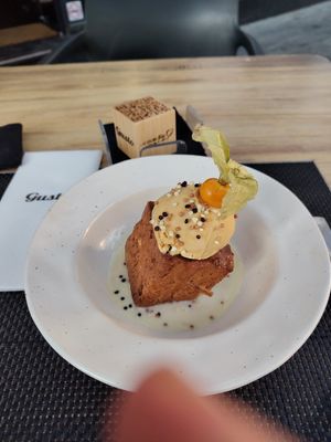  at Gusto Ristobar in Sevilla