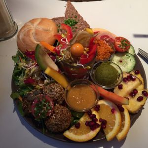 veganes Vitamin-Frühstück  at Napoljonska in Berlin