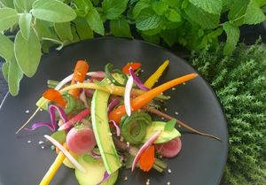 Assiette Raw at Eat Me by L'Inattendu-e in 