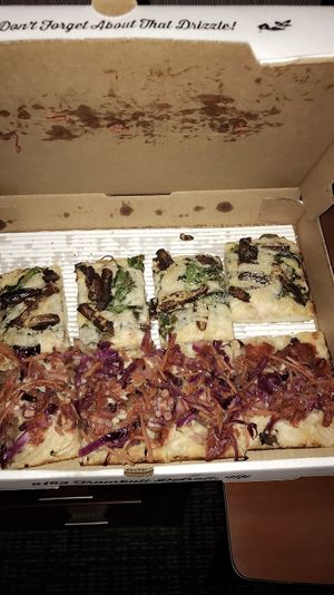 Pulled pjork & margarita at Pie-Sci in Detroit