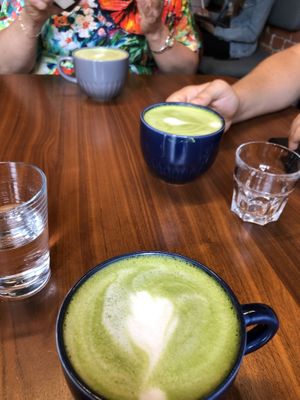 Matcha z mlekiem wsianym - oat milk matcha - pycha / delicious at W Kontakcie in Wroclaw