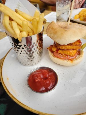 Sticky Siracha Tofu Burger and Ketchup at Anglesey Arms in Menai Bridge