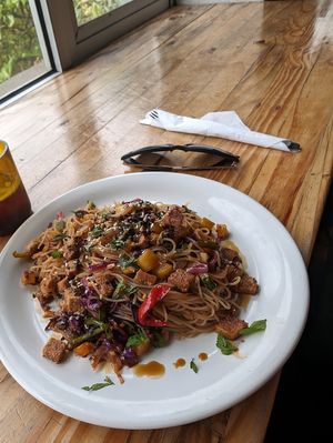 Tallarin Thai at Tandana in Quito