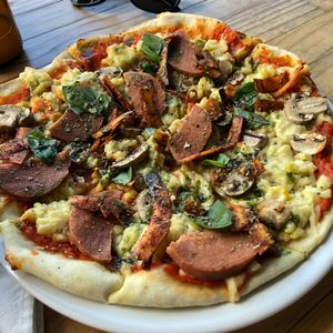 Pizza at Tandana in Quito