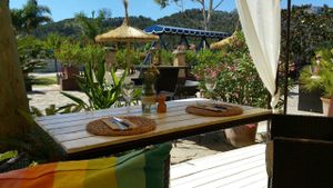 Wonderful relaxed atmosphere outside at Restaurant Quay in Mallorca