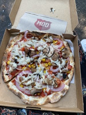 Vegan cheese, onion, mushroom, sweetcorn and tomato pizza at Mod Pizza - Harrison St in Seattle