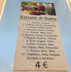 Sign for Juiced Fruit at Gelatobuono in Fiume Veneto
