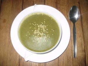 Starter:  spinach soup at Incruenti in Prague