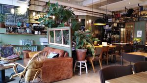 Wat een gezellig juweeltje! at BROEI in Utrecht