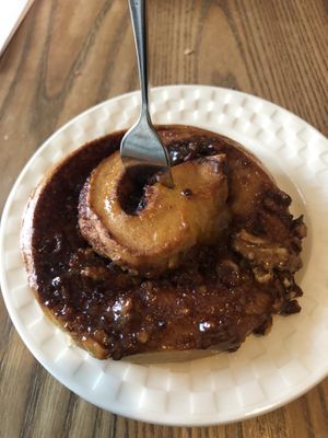 Cinnamon roll  at BROEI in Utrecht