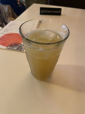 Pineapple kombutcha: nice  at BROEI in Utrecht