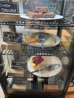 Pies and cakes 10 Feb 2024 at BROEI in Utrecht