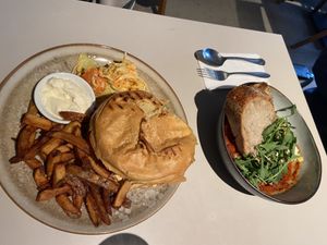 Broei burger and Shakshuka: both very tasty. The burger contained mushrooms which gave it a meaty structure. at BROEI in Utrecht